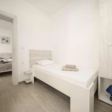Stefanio * Vodice