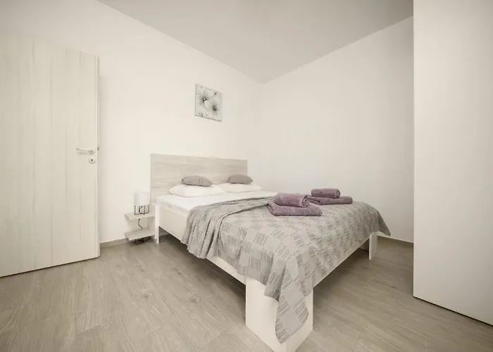 Stefanio Appartement *